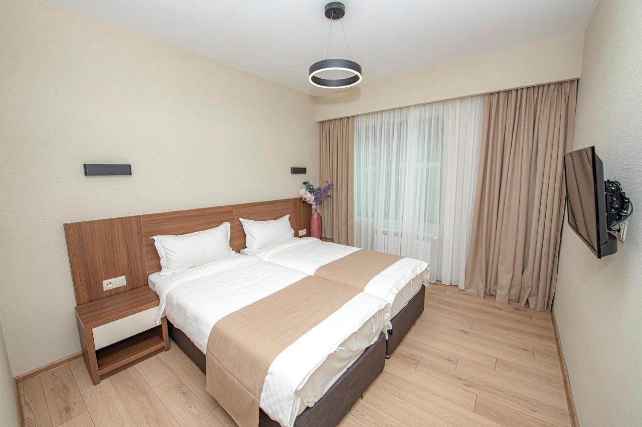באקוריאני Crystal Residence מראה חיצוני תמונה