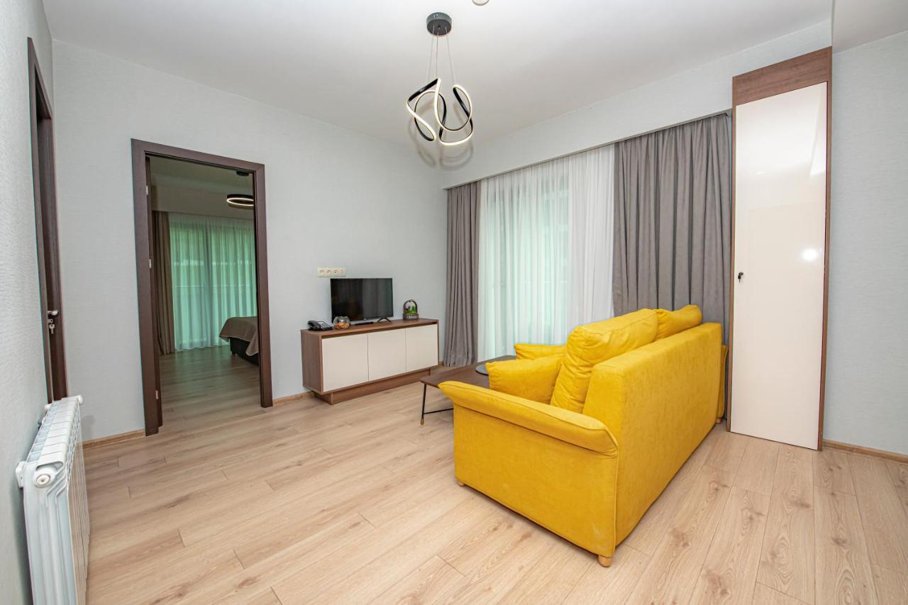 באקוריאני Crystal Residence מראה חיצוני תמונה