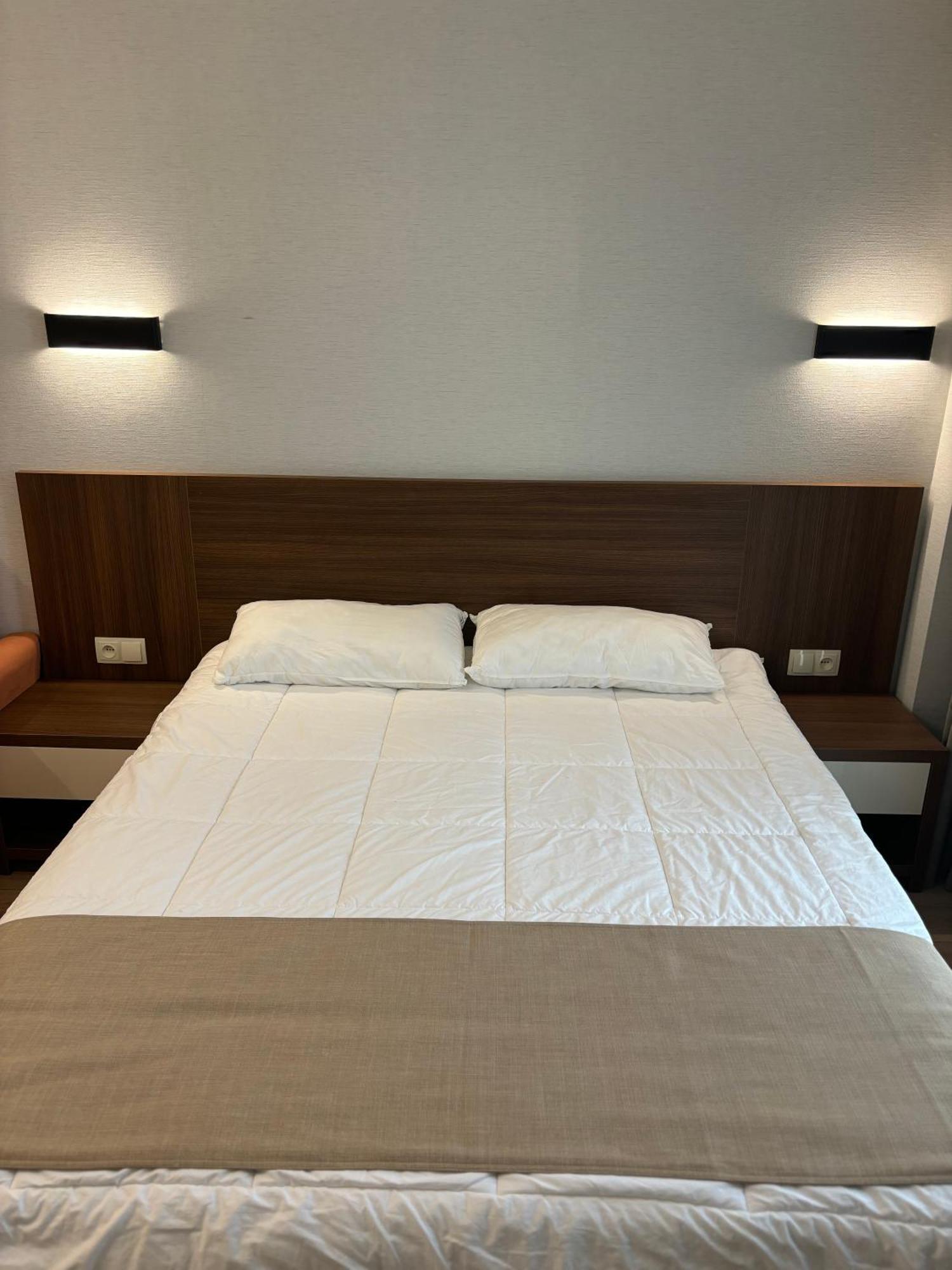 באקוריאני Crystal Residence מראה חיצוני תמונה