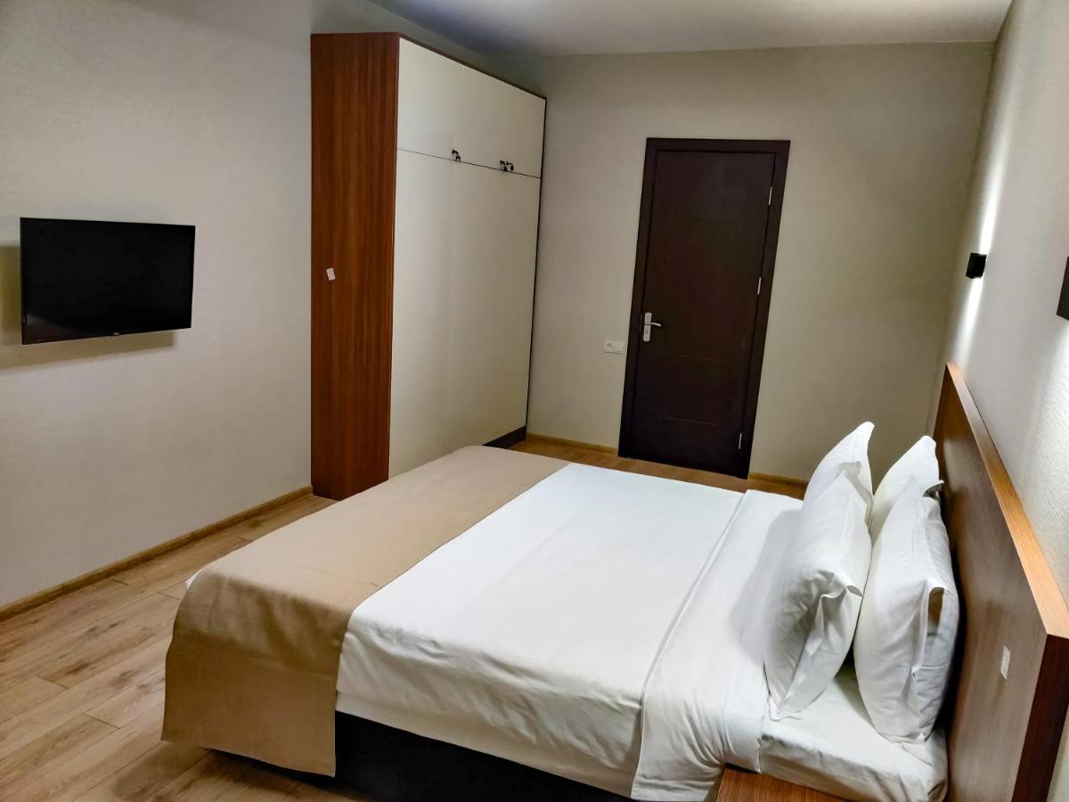 באקוריאני Crystal Residence מראה חיצוני תמונה